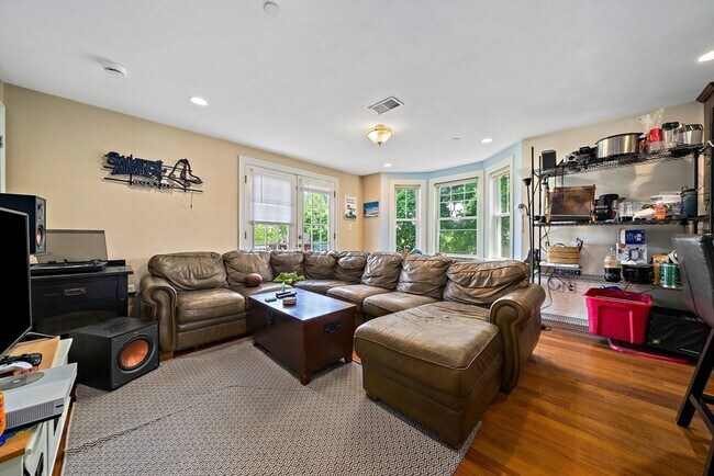 property at 32 Adamson St