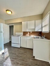 1755 Lynn Ln in Freeport, TX - Building Photo - Building Photo