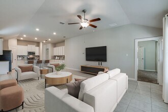 12034 Bailey Hills in San Antonio, TX - Building Photo - Building Photo