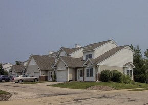 Glenview Townhomes in Glenview, IL - Building Photo