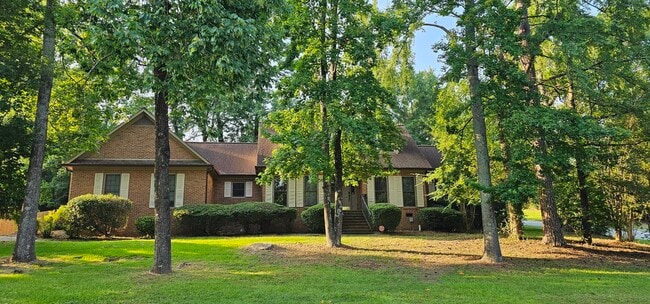 property at 812 Cape Cod Ct