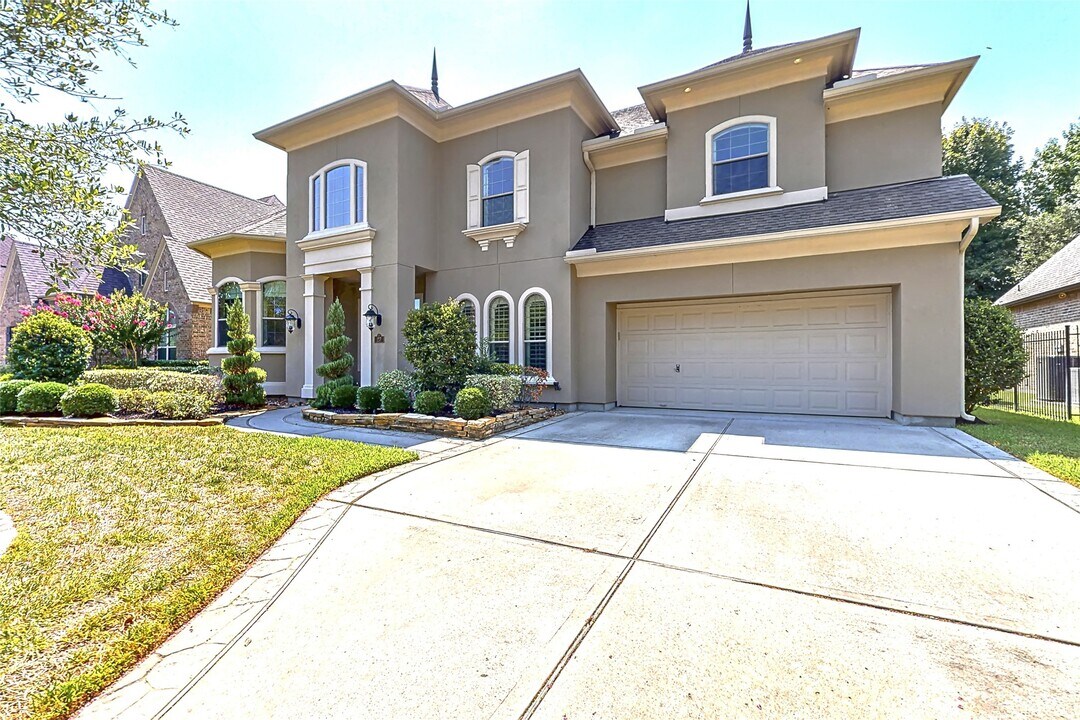 27 Spring Basket Trail in Spring, TX - Building Photo