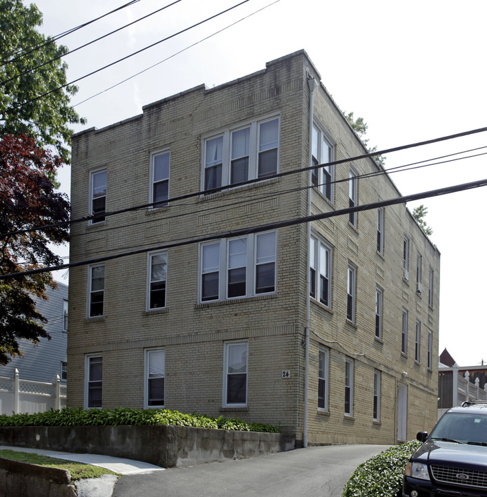 24 Lee Ave in Yonkers, NY - Foto de edificio