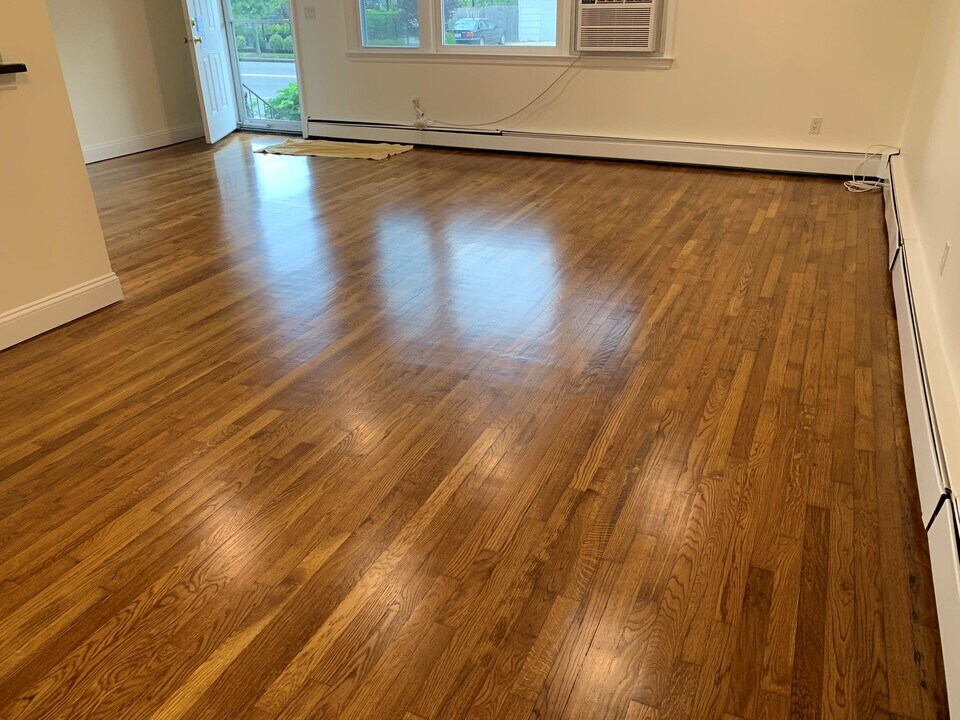 115 Nassau Blvd in West Hempstead, NY - Building Photo