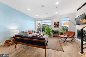 3533 Bellflower Ln in Rockville, MD - Building Photo - Building Photo