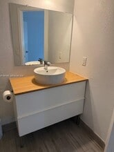 565 Vista Isles Dr, Unit 2011 in Plantation, FL - Building Photo - Building Photo