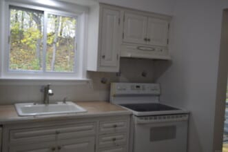 60 Homestead Ln in Brookfield, CT - Building Photo - Building Photo