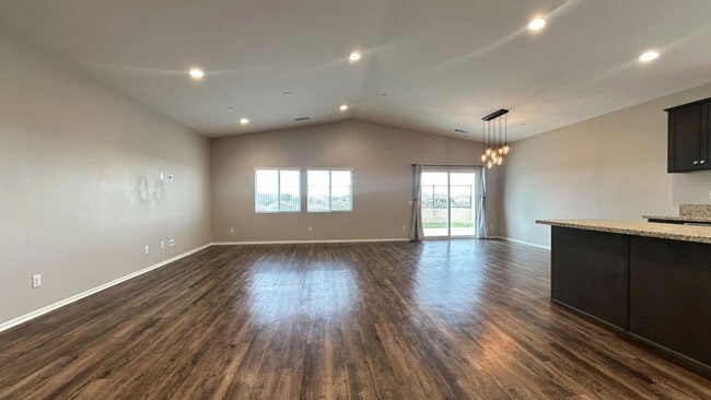 251 Tanglewood Dr in Calimesa, CA - Building Photo - Building Photo