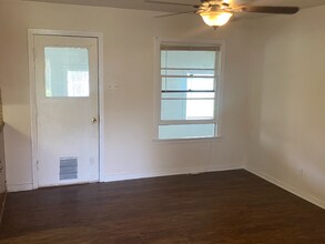 4207 Idylwood Ln in Waco, TX - Foto de edificio - Building Photo