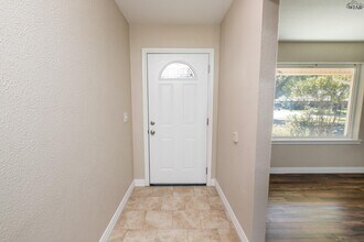 1046 Jan Lee Dr in Burkburnett, TX - Building Photo - Building Photo