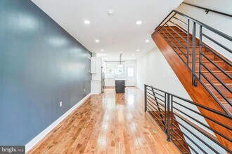 2241 Sears St in Philadelphia, PA - Building Photo - Building Photo