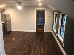 91 S 91st St, Unit Upper in Niagara Falls, NY - Building Photo - Building Photo