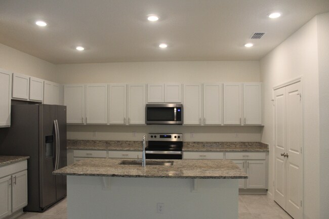 9023 Hooton Wy in Davenport, FL - Building Photo - Building Photo