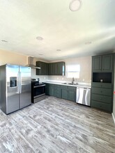 6211 Sunrise Rd in Twentynine Palms, CA - Building Photo - Building Photo