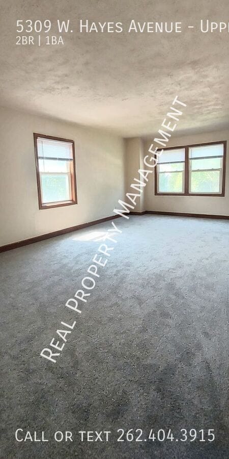 5309 W Hayes Ave in West Allis, WI - Building Photo - Building Photo