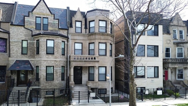 property at 4347 S Vincennes Ave