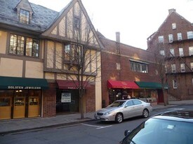26 E Parkway in Scarsdale, NY - Building Photo