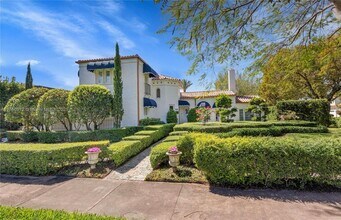 4504 Alhambra Cir in Coral Gables, FL - Building Photo - Building Photo