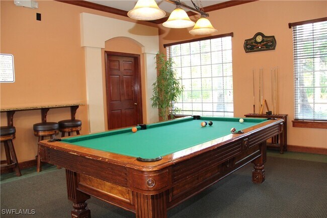 1265 Wildwood Lakes Blvd in Naples, FL - Building Photo - Building Photo