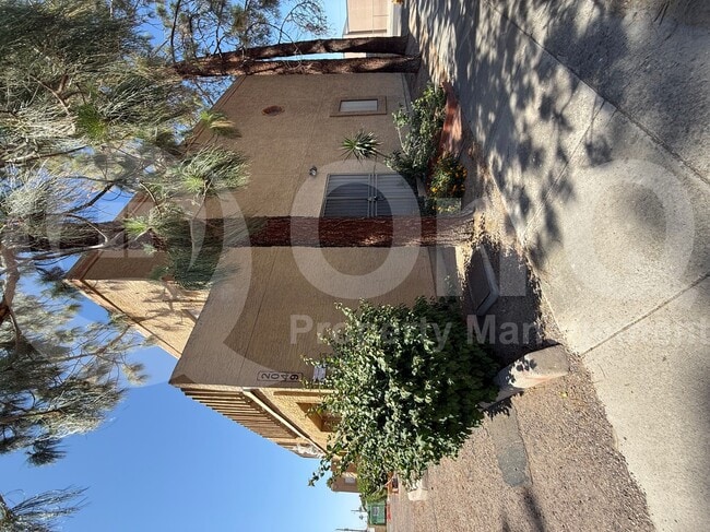 2049 W Bloomfield Rd in Phoenix, AZ - Building Photo - Building Photo