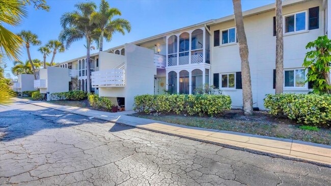 property at 2304 Ringling Blvd