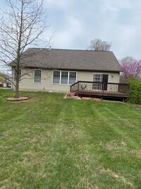 4884 N Shadow Wood Dr in Bloomington, IN - Foto de edificio - Building Photo