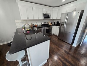 330 Merwin Ave in Milford, CT - Building Photo - Building Photo