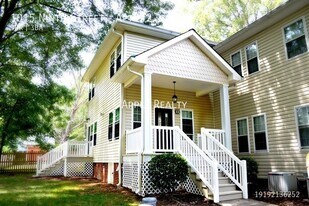 1015 Ninth Street, Unit Apt. #2 in Durham, NC - Building Photo