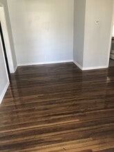 2307 W Irving St in Wichita, KS - Building Photo - Building Photo