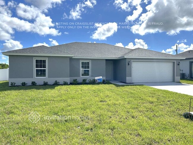 property at 625 NE Juanita Pl