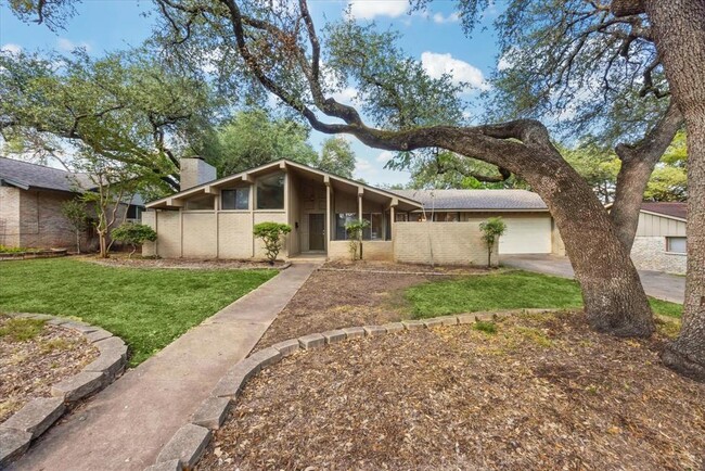 property at 4106 Greystone Dr