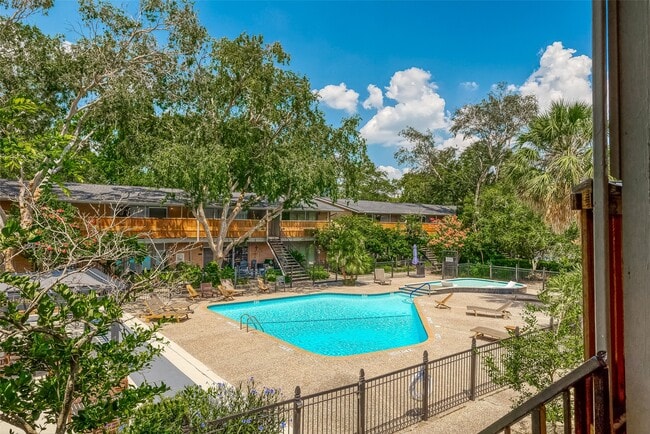 property at 3930 W Alabama St