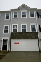 130 Dusky Willow Dr in Reynoldsburg, OH - Building Photo