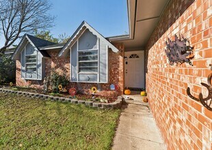 330 S 164th E Pl in Tulsa, OK - Building Photo - Building Photo