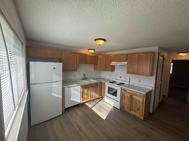 property at 602 E 3rd Ave