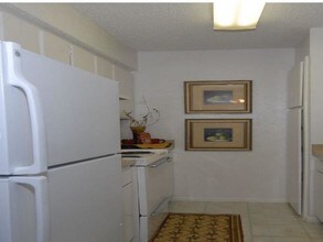 Shadowood in Addison, TX - Building Photo - Building Photo