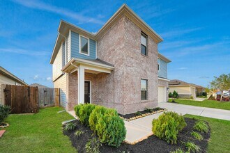 2511 Shining Spur Ct in Alvin, TX - Building Photo - Building Photo