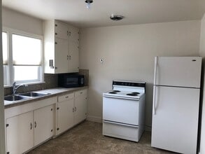 513 3rd St in Rawlins, WY - Building Photo - Building Photo