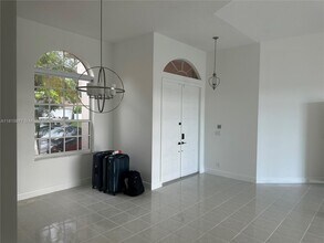 10320 Guatemala St in Hollywood, FL - Building Photo - Building Photo