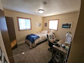 1704 6th Ave S in Moorhead, MN - Building Photo - Building Photo