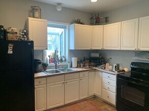 230 N Humboldt Ave in Minneapolis, MN - Building Photo - Building Photo