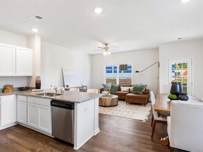 50 Moon Rock Ct in Johnson City, TN - Building Photo - Building Photo
