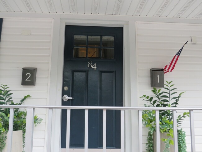 84 Corabelle Ave, Unit 2nd Floor