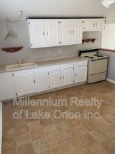 67 Bentley St in Lapeer, MI - Building Photo - Building Photo