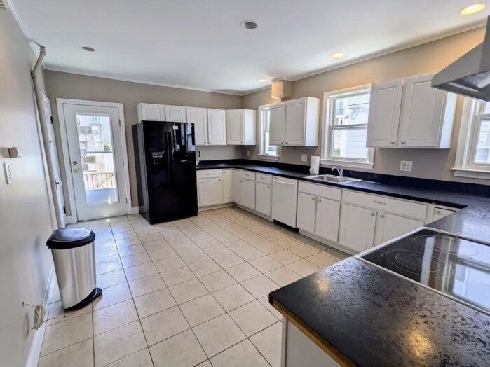 198 Malden St, Unit 1 in Malden, MA - Building Photo