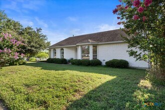 2514 Ashley Way in Austin, TX - Building Photo - Building Photo