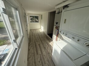 23737 Stewart Ave in Warren, MI - Building Photo - Building Photo