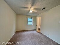 704 N 19th St photo'