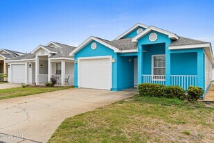 11707 Lighthouse Ln in Panama City, FL - Building Photo