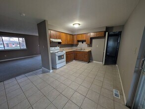 400 Lufkin Dr in New Lebanon, OH - Building Photo - Building Photo